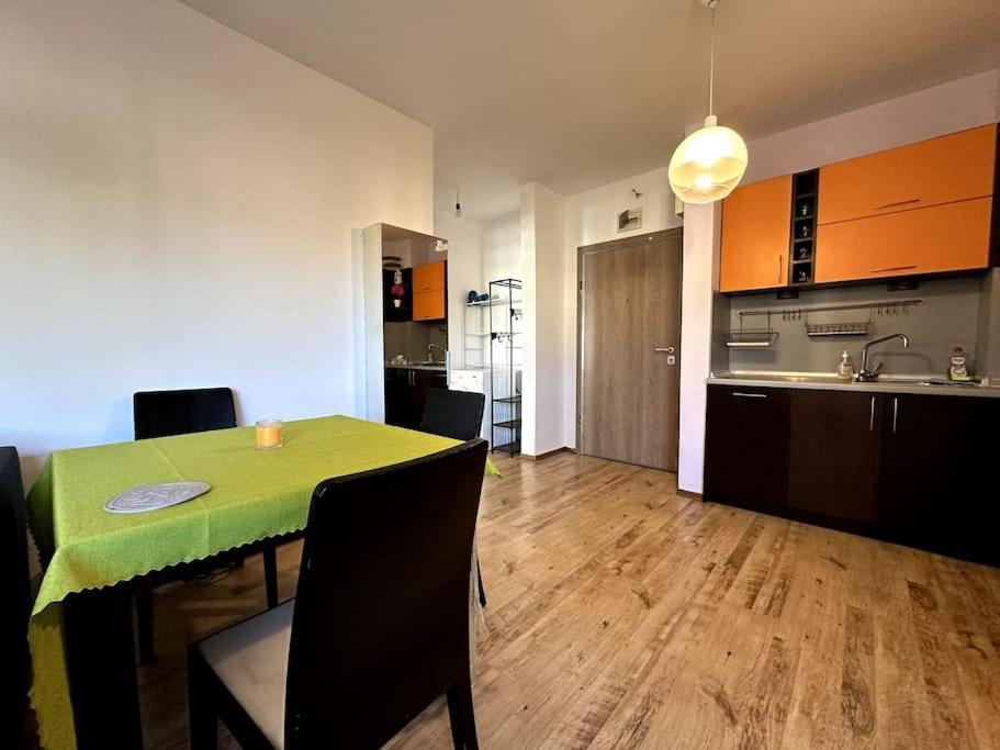 Cozy Flat In Central Sofia Buitenkant foto